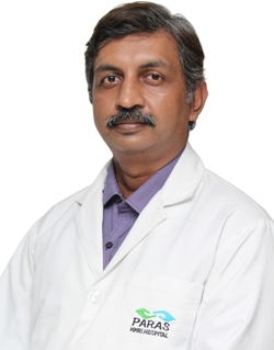न्यूरो सर्जन डॉ. मुकुंद प्रसाद, पारस एचएमआरआई