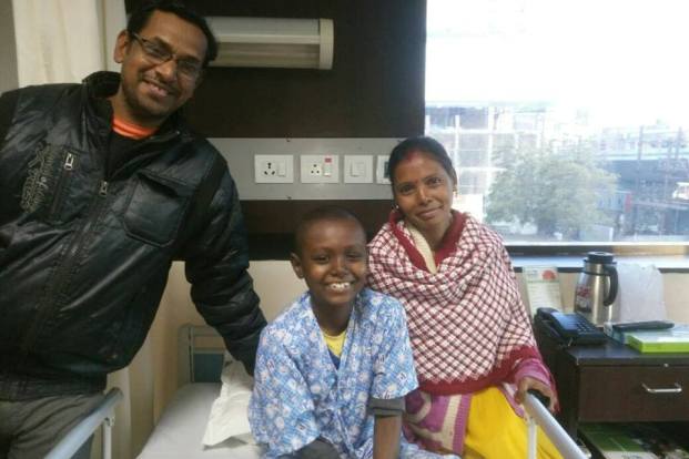 11 वर्षीय बच्चे का मुफ्त में बोन मैरो ट्रांसप्लांट करने को आगे आया पारस एचएमआरआई हाॅस्पिटल