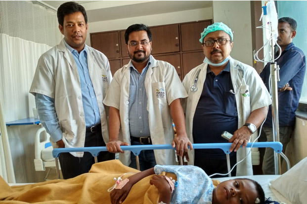 पारस अस्पताल दरभंगा ने की पहली बाल चिकित्सा (पेडियाट्रिक) स्पाइन सर्जरी - बचाई 7साल के बच्चे की जान लकवे से