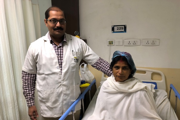 Doctors at Paras Hospital Darbhanga successfully treat a woman suffering from acute jaundice and stone in the bile duct