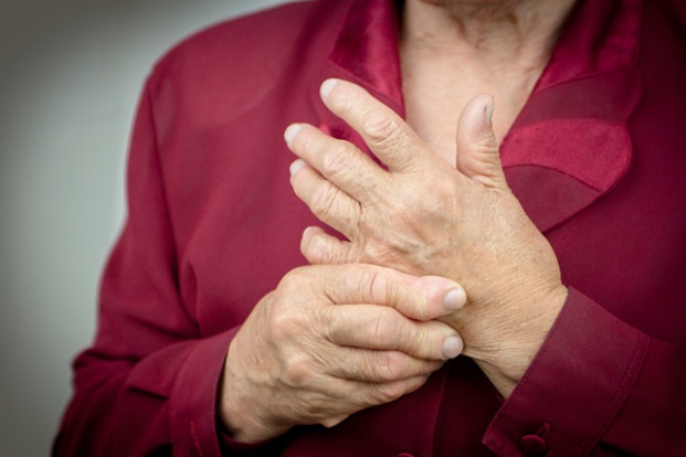 Does Cold Weather Cause Joint Pain?